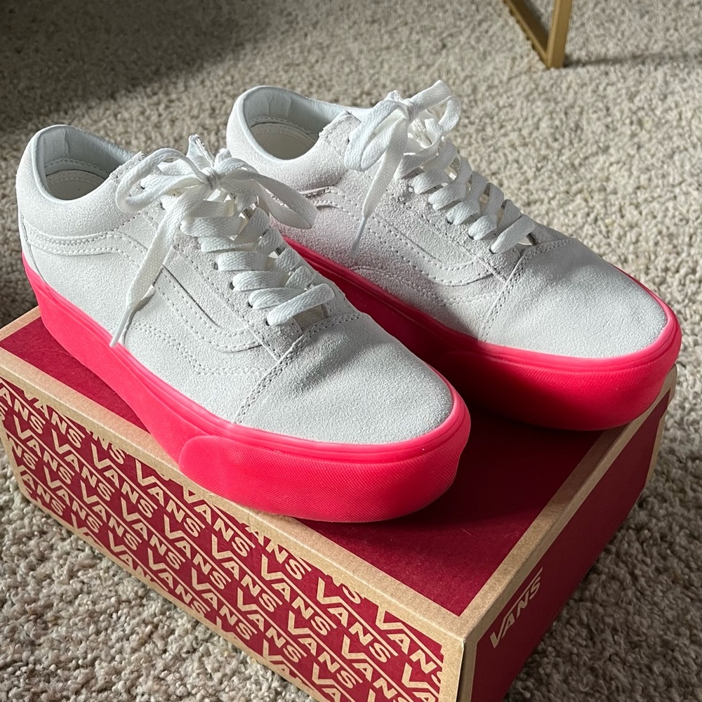 Vans Old Skool Stackform Shoe | Suede Blanc De Blanc/Pink | Men's 7 Women's 8.5